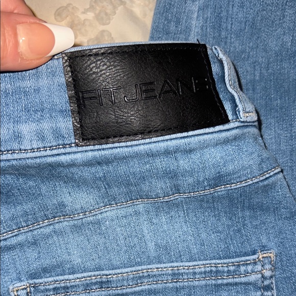 FitJeans Ripped Skinny - Picture 3 of 4